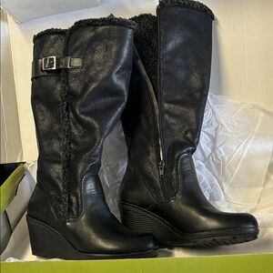Mootsies Tootsies Black Wedge Winter Boots